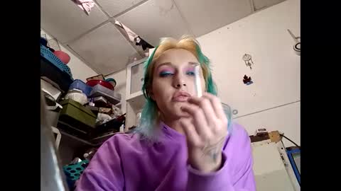 Shelby holes online show from March 2025 05:57:01 AM