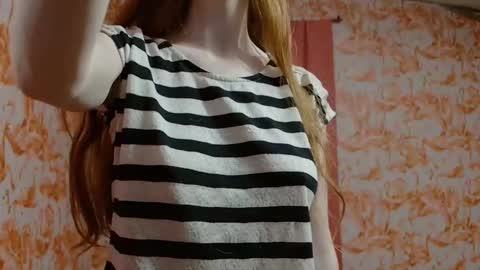 Erika online show from November 2025 10:36:02 PM