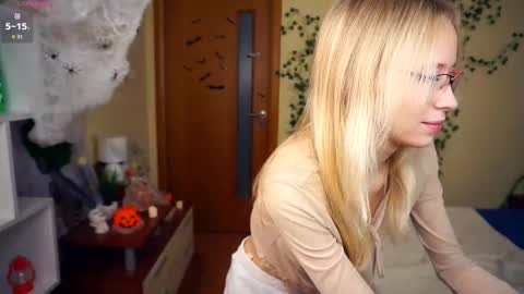 Shelley night Tate day online show from October 2025 07:14:02 PM