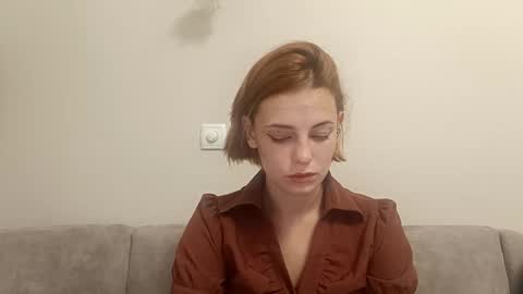 Mila online show from November 2025 06:41:02 AM