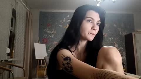 Mila online show from December 2025 07:08:02 PM