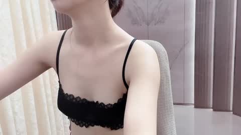 Snapshot of shellysan chatting on March 2026 01:19:01 AM Shelly online show from March 2026 01:19:01 AM