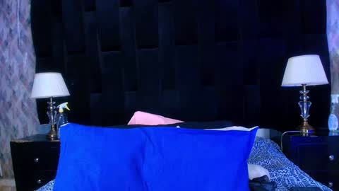 Shelsy online show from February 2025 12:00:01 PM