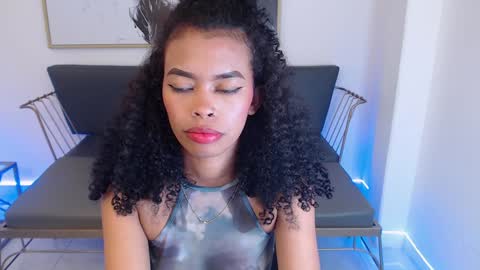 Shenna online show from December 2024 04:39:01 PM