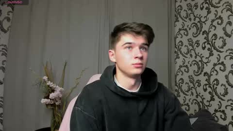 Max online show from September 2025 04:19:02 PM