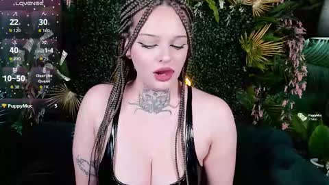 sherri_martinez online show from October 2025 06:28:02 PM