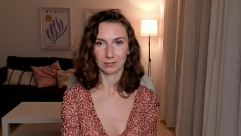 Snapshot of shesleepsnaked chatting on December 2024 08:25:02 PM shesleepsnaked online show from December 2024 08:25:02 PM