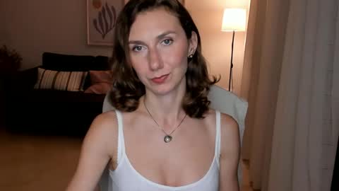 Snapshot of shesleepsnaked chatting on January 2025 07:43:01 PM shesleepsnaked online show from January 2025 07:43:01 PM