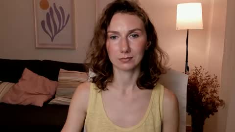 Snapshot of shesleepsnaked chatting on January 2025 04:32:02 PM shesleepsnaked online show from January 2025 04:32:02 PM