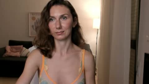 Snapshot of shesleepsnaked chatting on March 2025 09:42:02 PM shesleepsnaked online show from March 2025 09:42:02 PM