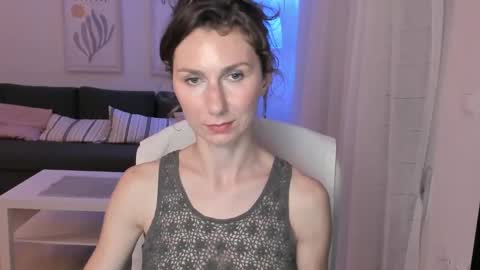 Snapshot of shesleepsnaked chatting on March 2025 08:20:02 PM shesleepsnaked online show from March 2025 08:20:02 PM