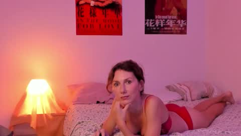 Snapshot of shesleepsnaked chatting on October 2025 05:02:02 PM shesleepsnaked online show from October 2025 05:02:02 PM