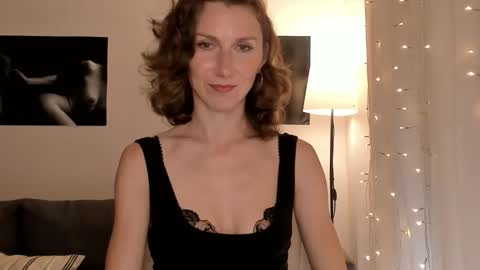 shesleepsnaked online show from March 2026 05:19:02 PM