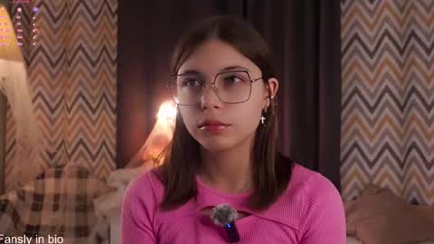 Iris online show from November 2025 11:01:02 AM