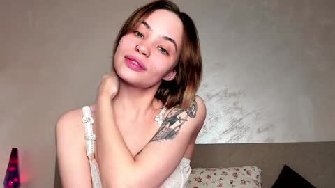 Lina online show from December 2024 01:26:01 AM