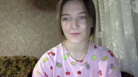 Snapshot of shining_pearl chatting on February 2025 09:58:02 PM Jesica online show from February 2025 09:58:02 PM