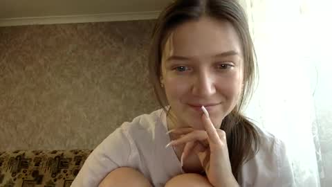 Snapshot of shining_pearl chatting on March 2025 03:20:02 PM Jesica online show from March 2025 03:20:02 PM