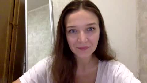 Snapshot of shining_pearl chatting on September 2025 09:48:02 PM Jesica online show from September 2025 09:48:02 PM