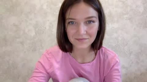 Snapshot of shining_pearl chatting on September 2025 03:24:01 PM Jesica online show from September 2025 03:24:01 PM