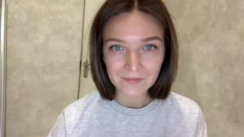 Snapshot of shining_pearl chatting on October 2025 09:04:02 PM Jesica online show from October 2025 09:04:02 PM