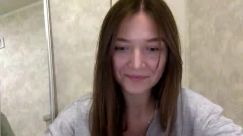 Snapshot of shining_pearl chatting on October 2025 09:44:01 PM Jesica online show from October 2025 09:44:01 PM