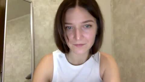 Snapshot of shining_pearl chatting on December 2025 09:19:02 PM Jesica online show from December 2025 09:19:02 PM