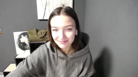 Snapshot of shining_pearl chatting on February 2026 07:24:01 AM Jesica online show from February 2026 07:24:01 AM