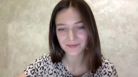 Snapshot of shining_pearl chatting on February 2026 06:36:02 PM Jesica online show from February 2026 06:36:02 PM