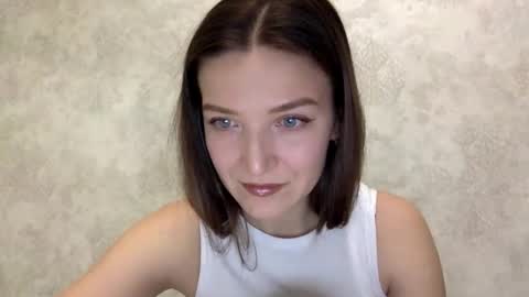 Snapshot of shining_pearl chatting on February 2026 05:39:01 PM Jesica online show from February 2026 05:39:01 PM