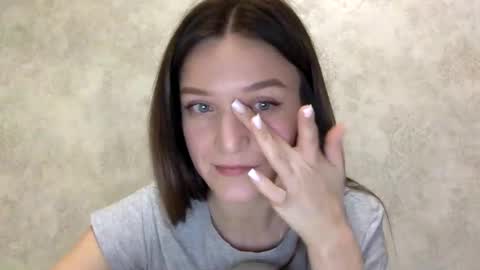 Snapshot of shining_pearl chatting on February 2026 06:35:02 PM Jesica online show from February 2026 06:35:02 PM