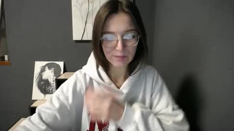 Snapshot of shining_pearl chatting on February 2026 07:18:02 AM Jesica online show from February 2026 07:18:02 AM