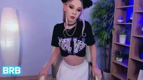 Jennifer  Streaming time online show from February 2025 08:06:02 AM