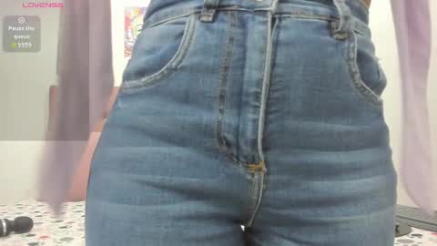 Snapshot of shira_sexylove chatting on October 2025 12:20:02 AM shira_sexylove online show from October 2025 12:20:02 AM