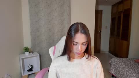  kendal  online show from February 2025 01:41:01 PM