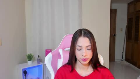  kendal  online show from March 2025 01:49:01 PM