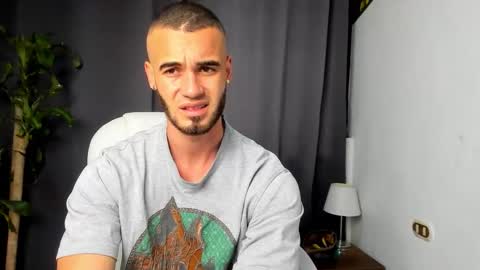 Shooter online show from December 2025 01:44:02 AM