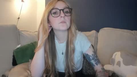 short sweetpea online show from February 2025 10:04:02 PM