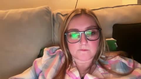 short sweetpea online show from March 2025 11:22:01 PM