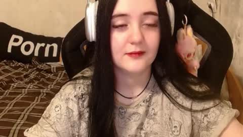 show_for_you online show from November 2025 03:23:02 PM