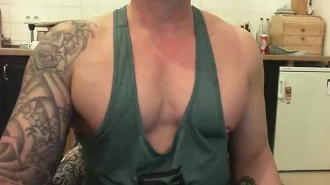 Snapshot of show_on_for_you chatting on January 2025 09:04:02 PM show_on_for_you online show from January 2025 09:04:02 PM