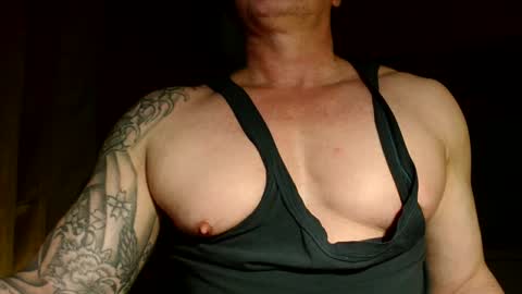 Snapshot of show_on_for_you chatting on March 2026 10:15:02 PM show_on_for_you online show from March 2026 10:15:02 PM