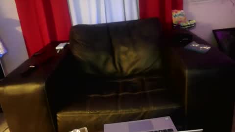 Red4040 online show from November 2025 11:43:02 AM