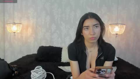 Snapshot of shumy_angels chatting on October 2025 04:35:02 AM ZUMY ANGELS online show from October 2025 04:35:02 AM