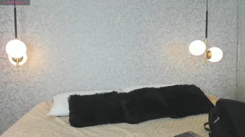 Snapshot of shumy_angels chatting on November 2025 04:45:02 AM ZUMY ANGELS online show from November 2025 04:45:02 AM