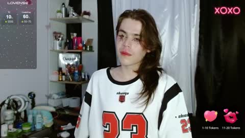 Shun White online show from December 2024 03:48:01 AM