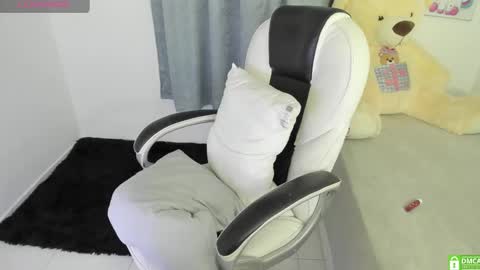 Snapshot of shy_angel4 chatting on February 2025 12:25:01 AM Nahomy online show from February 2025 12:25:01 AM