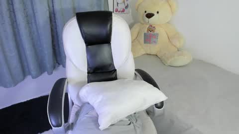 Snapshot of shy_angel4 chatting on March 2025 04:54:02 AM Nahomy online show from March 2025 04:54:02 AM