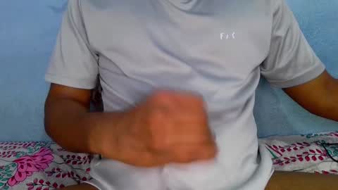 shyeyes online show from December 2024 04:39:01 PM