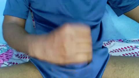 Snapshot of shy_eyes_ chatting on December 2024 03:14:02 AM shyeyes online show from December 2024 03:14:02 AM