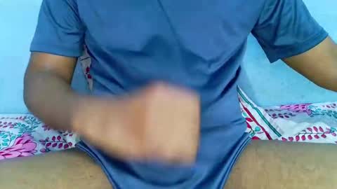 Snapshot of shy_eyes_ chatting on February 2025 08:30:02 AM shyeyes online show from February 2025 08:30:02 AM